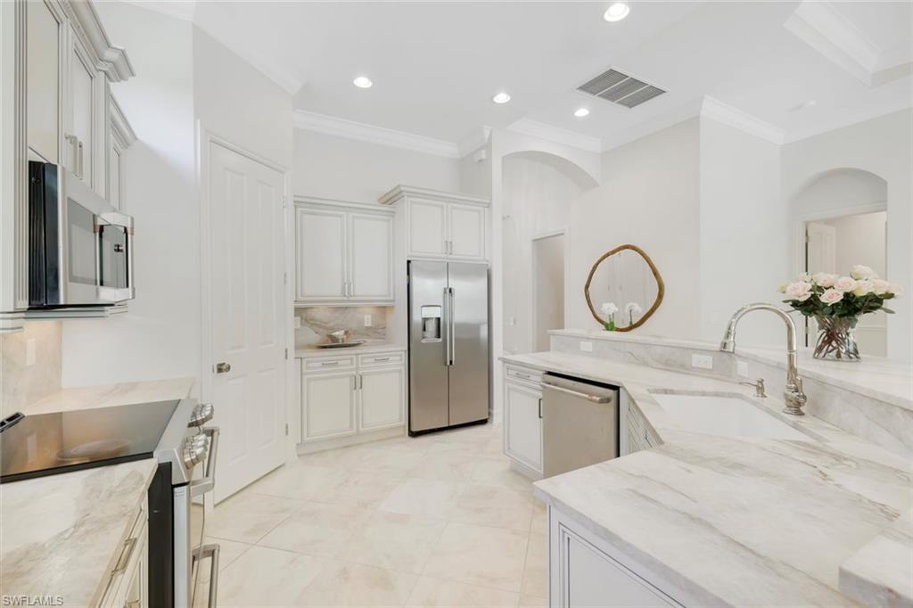 7319 Lantana CIR