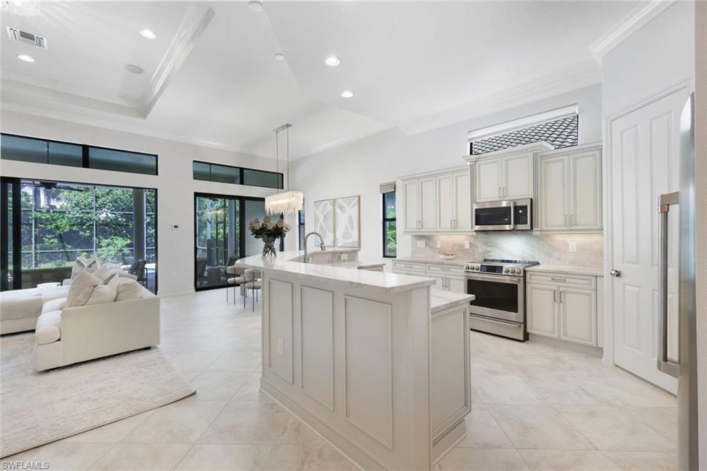 7319 Lantana CIR