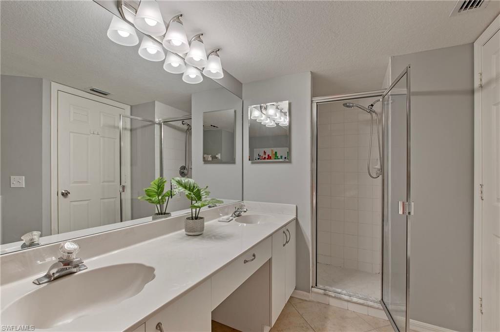 992 Woodshire LN D309