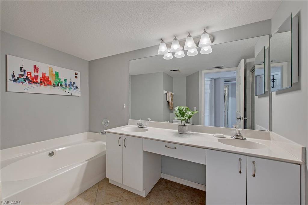 992 Woodshire LN D309