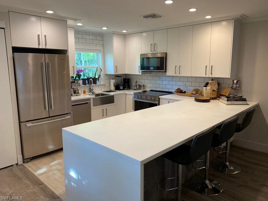 1219 Solana RD 18