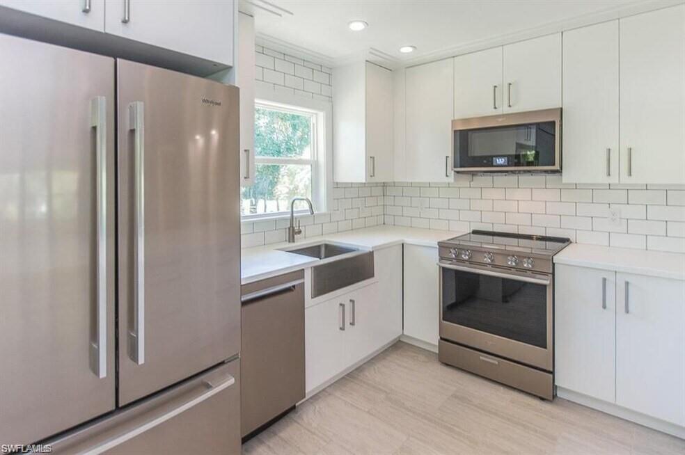 1219 Solana RD 18
