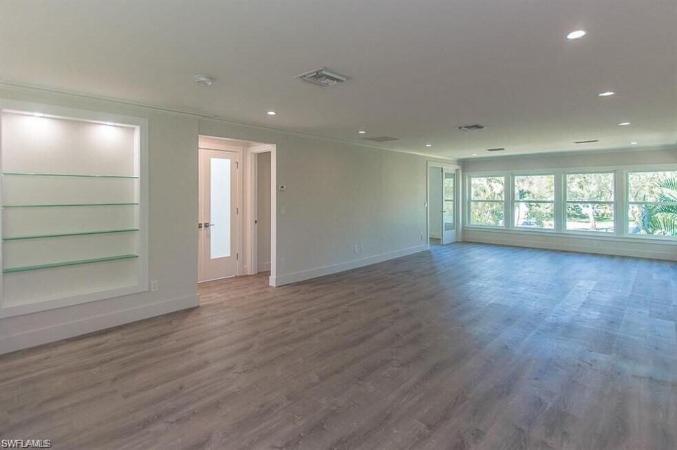 1219 Solana RD 18