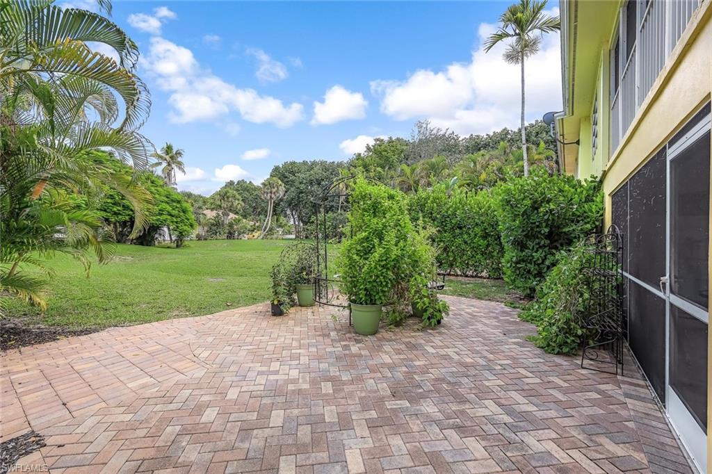 1201 Solana RD 5