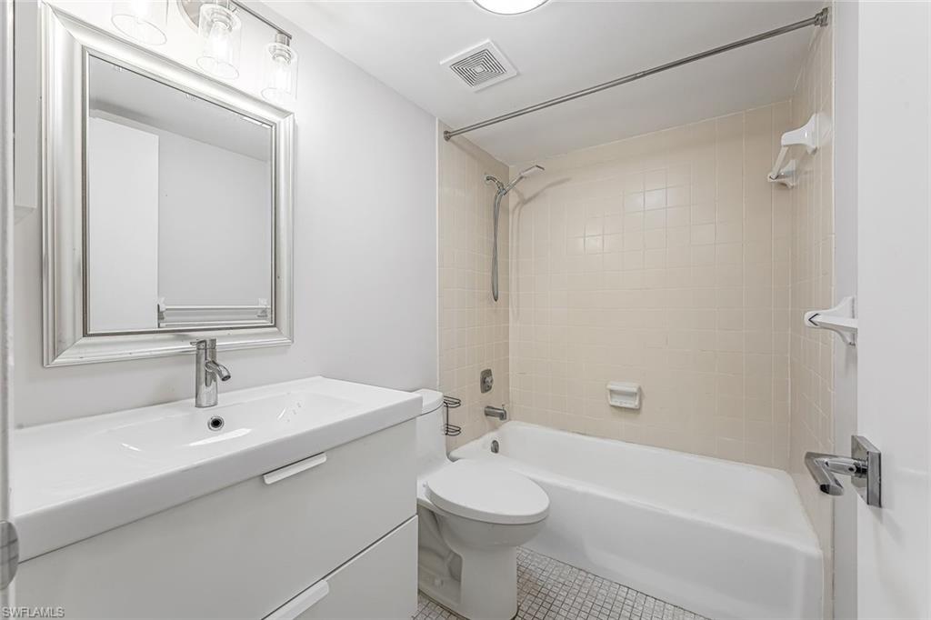 1201 Solana RD 5