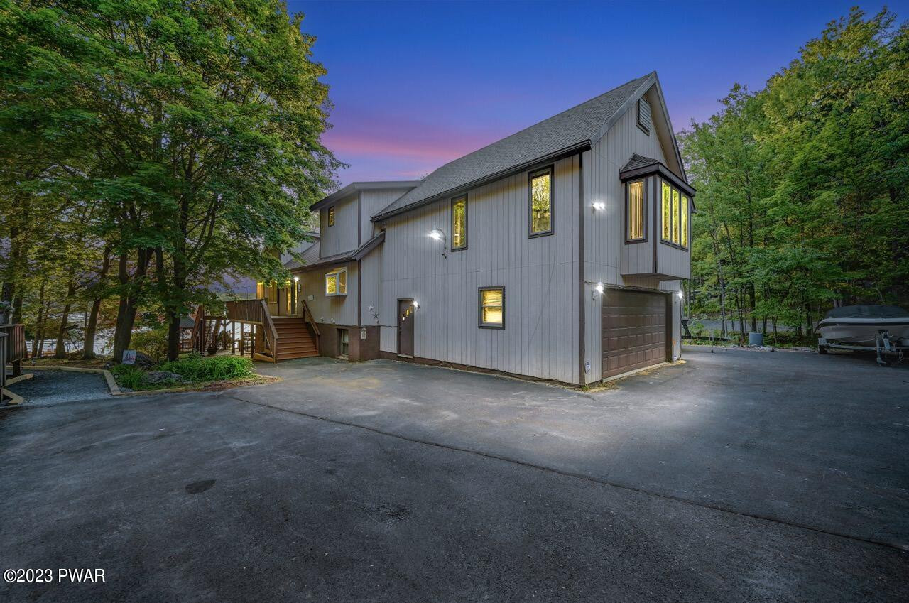 1741 Lakeview E Drive