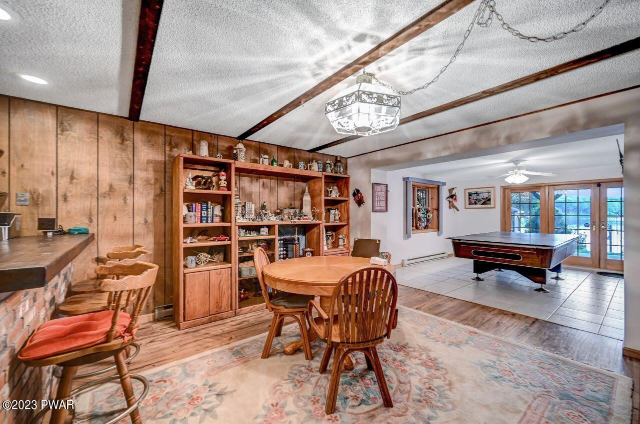 1741 Lakeview E Drive