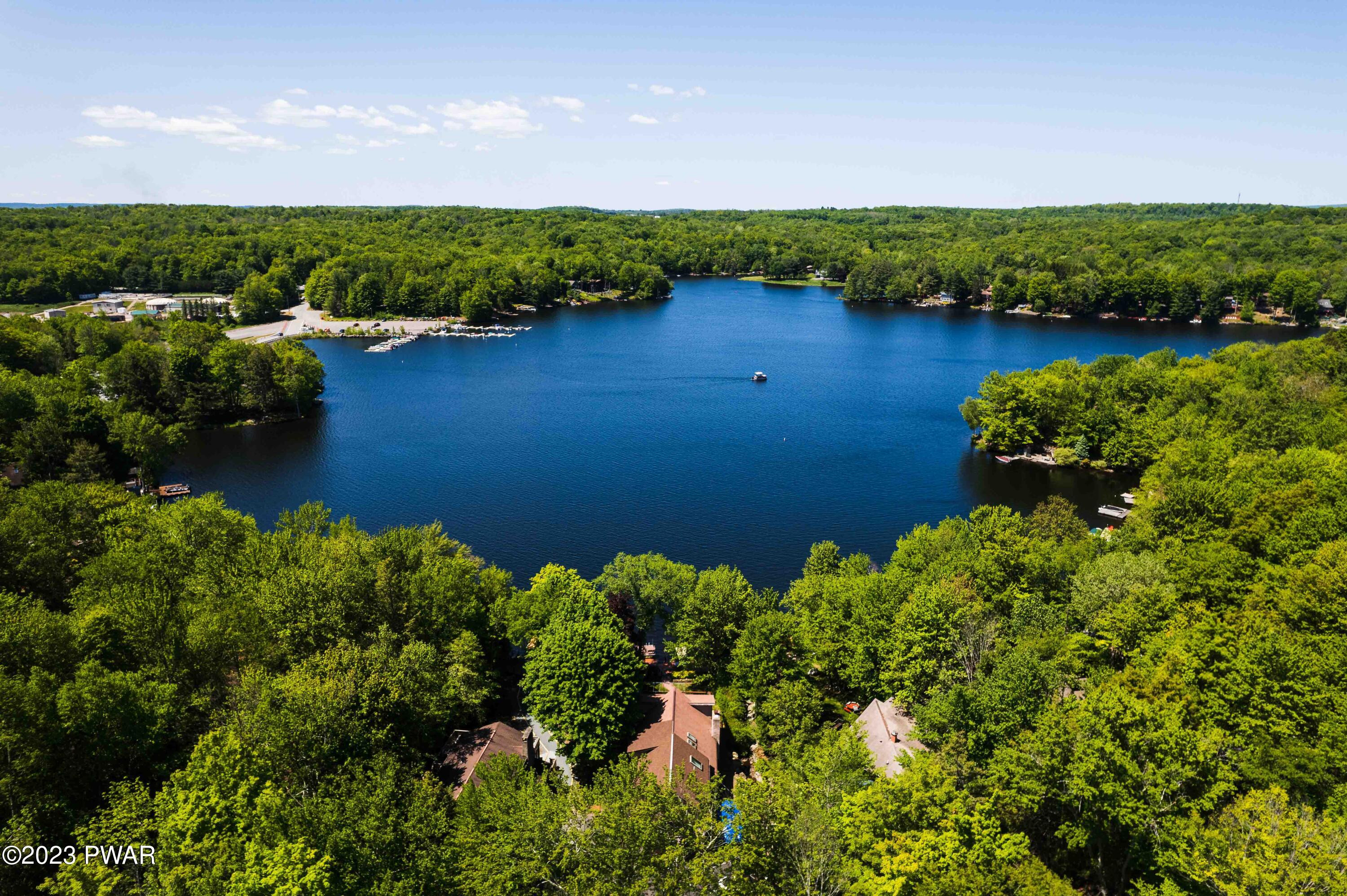 1741 Lakeview E Drive