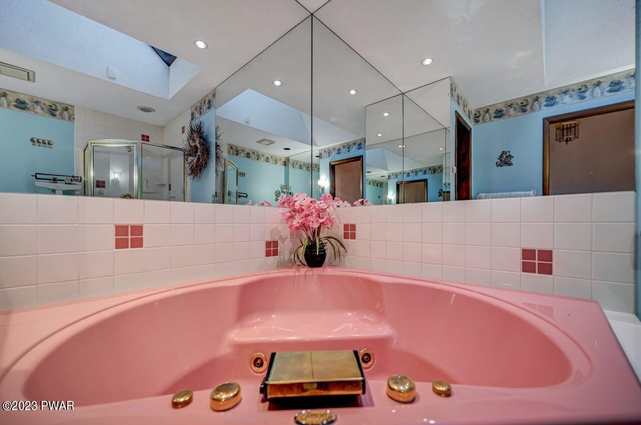 1741 Lakeview E Drive