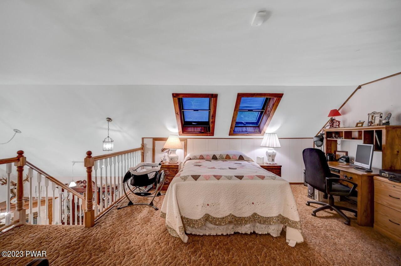 1741 Lakeview E Drive