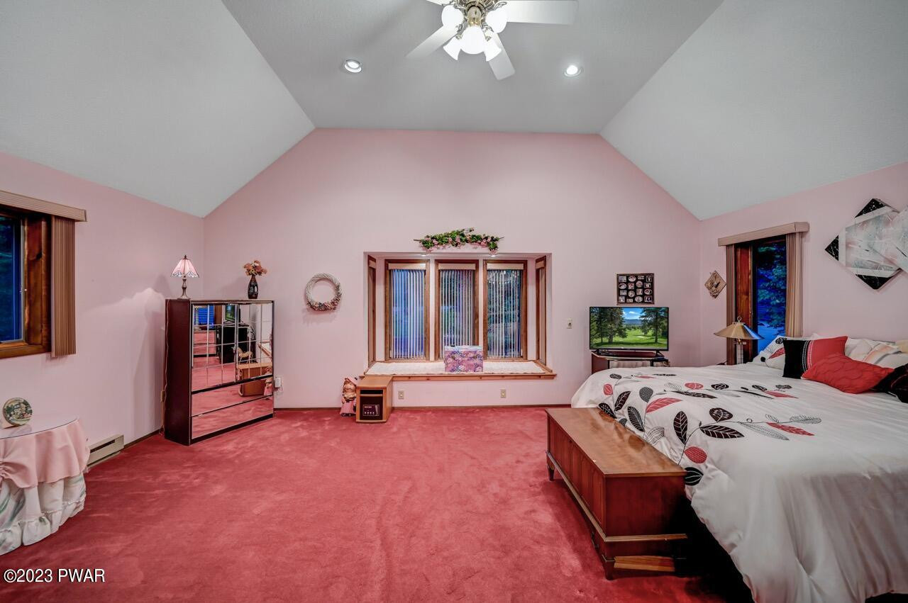 1741 Lakeview E Drive