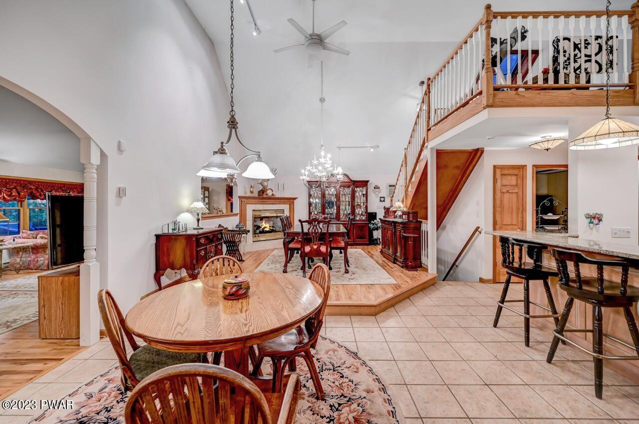 1741 Lakeview E Drive