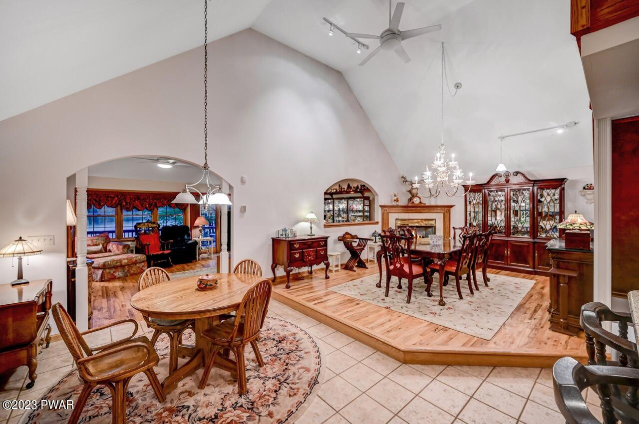 1741 Lakeview E Drive