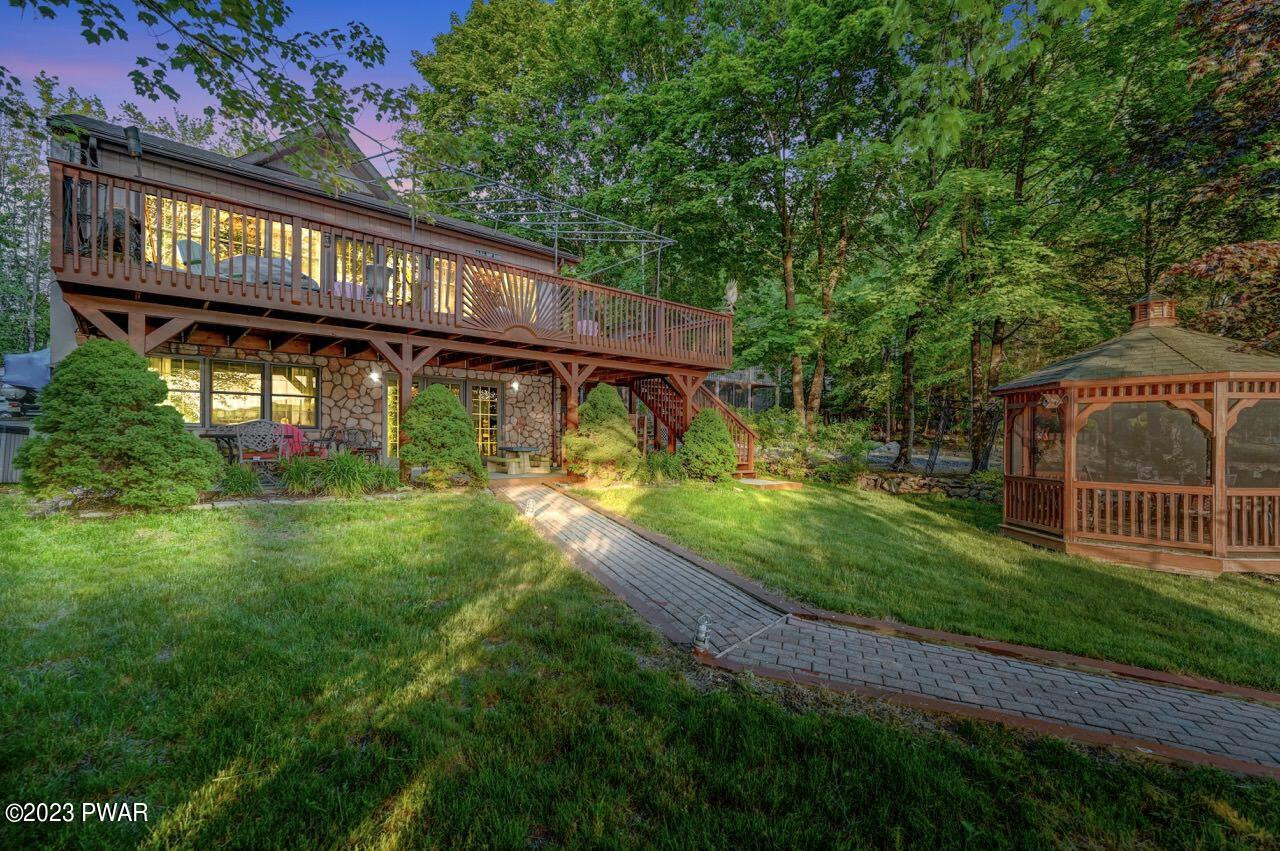 1741 Lakeview E Drive