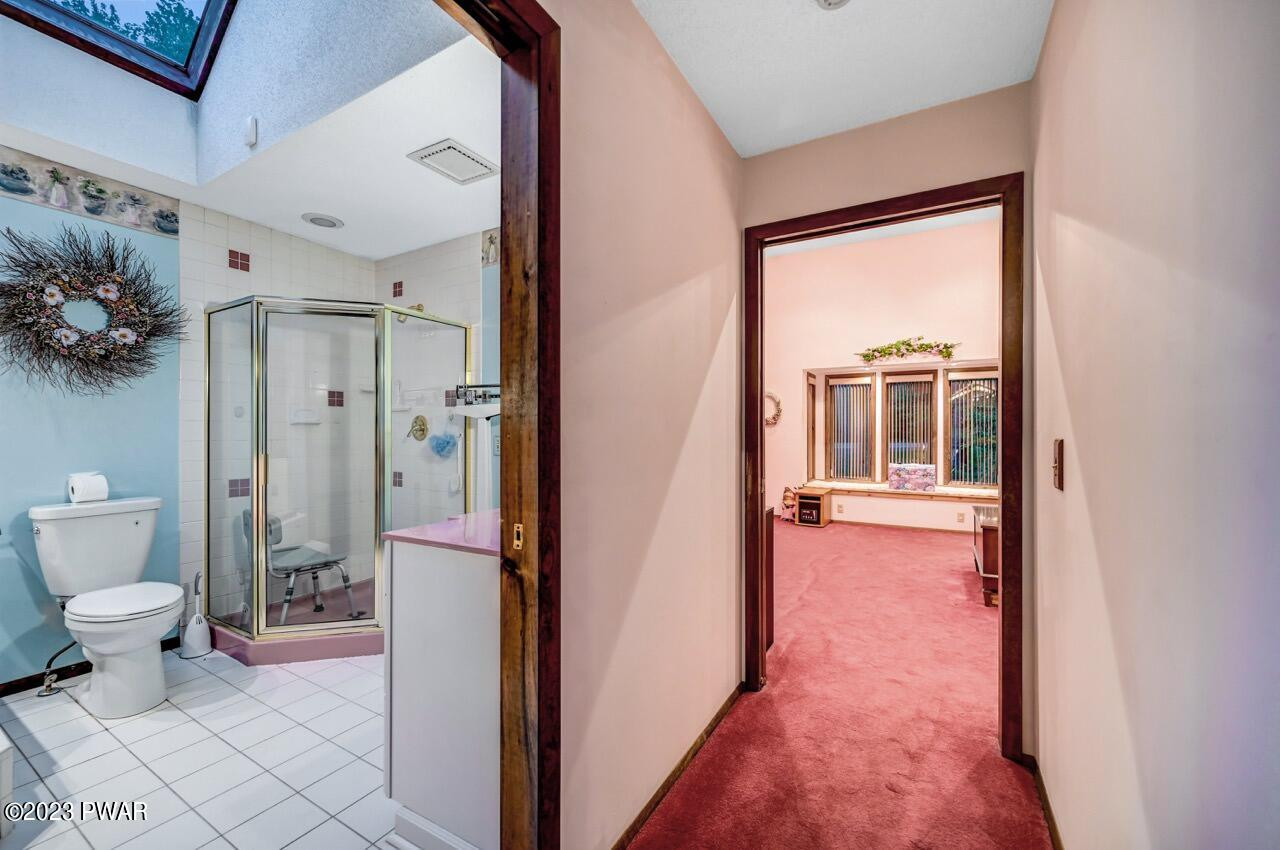 1741 Lakeview E Drive