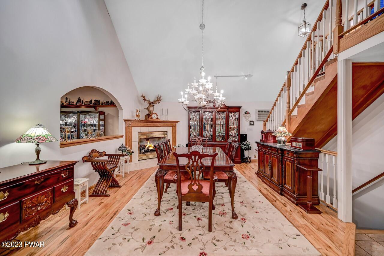 1741 Lakeview E Drive