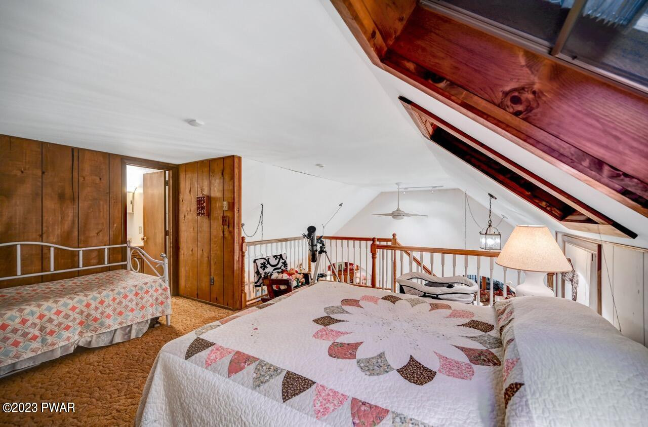 1741 Lakeview E Drive