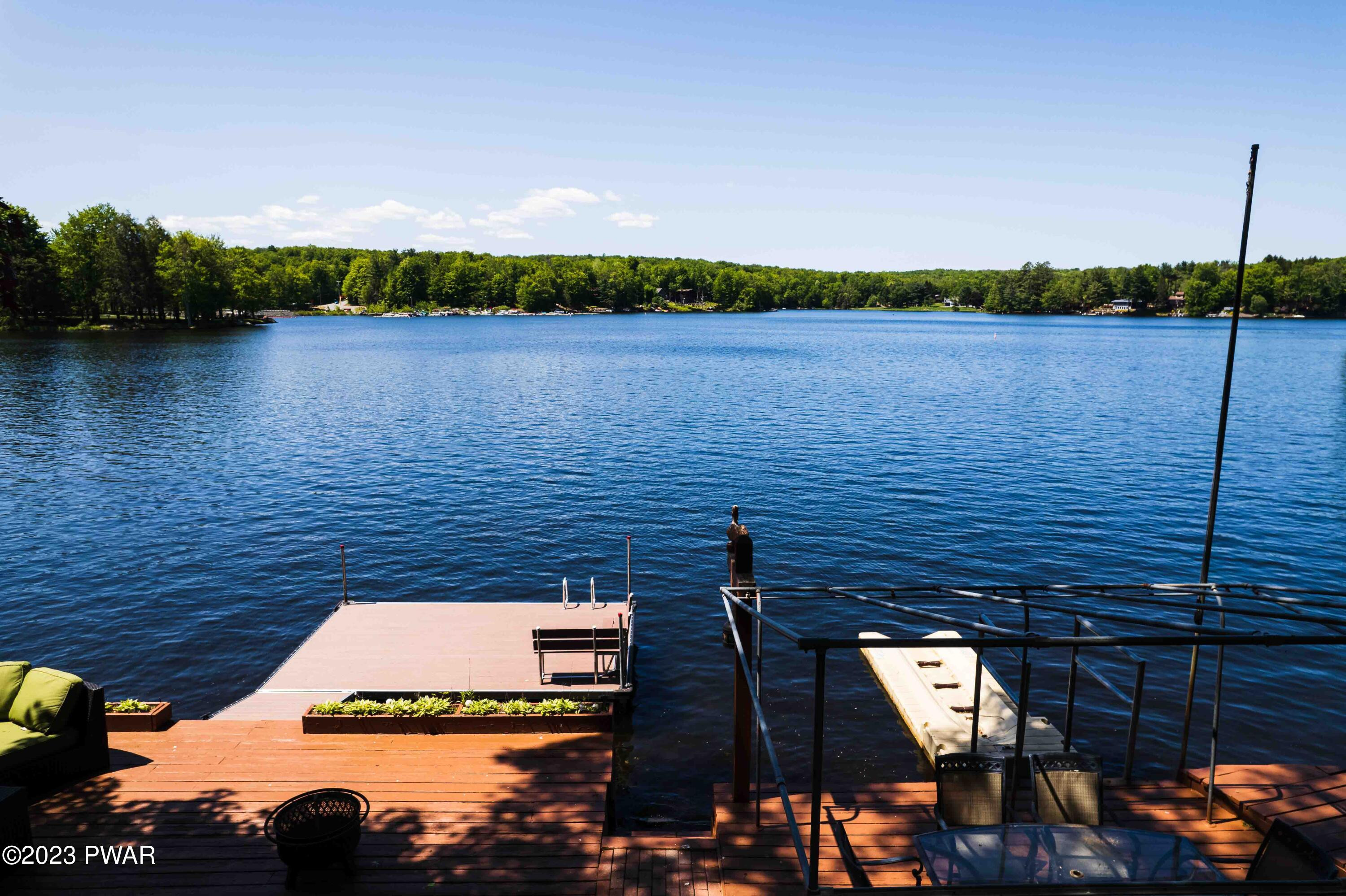 1741 Lakeview E Drive