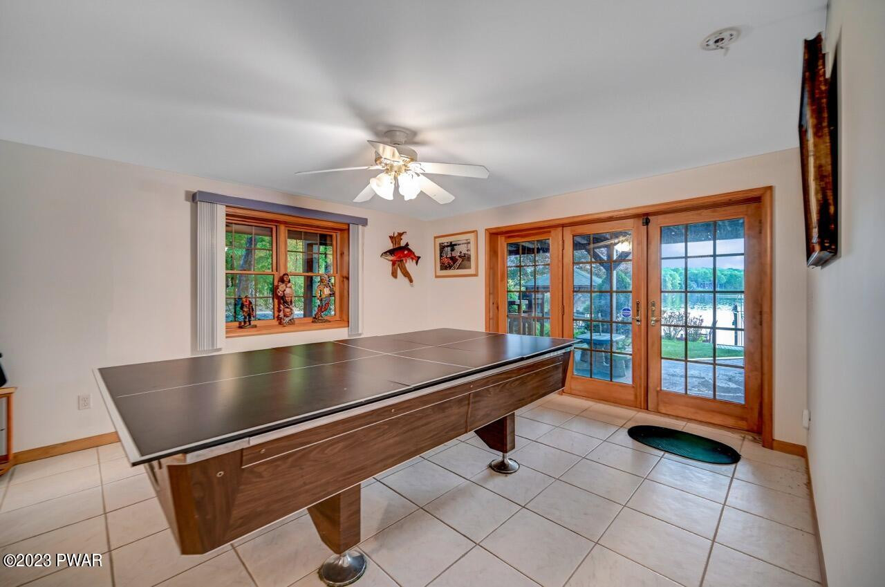 1741 Lakeview E Drive