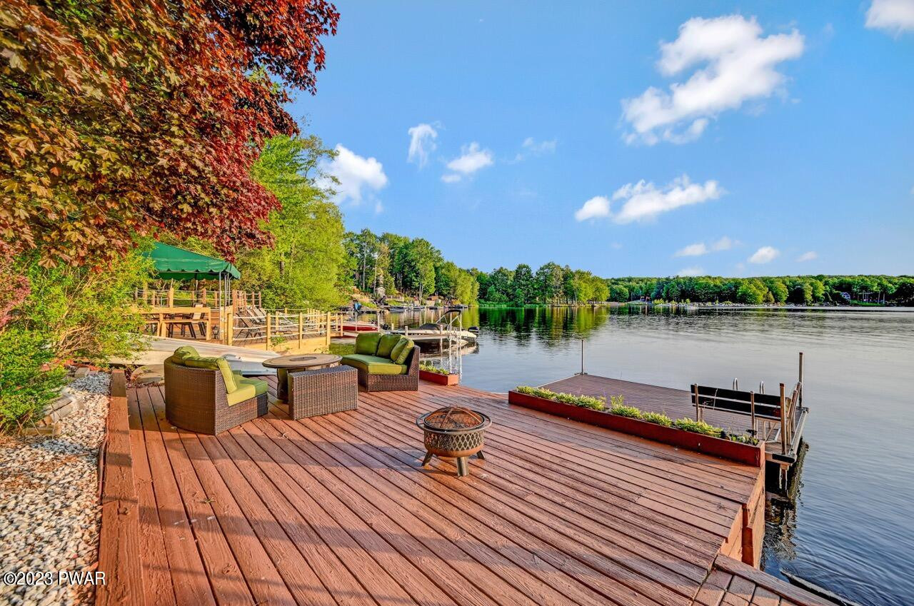 1741 Lakeview E Drive