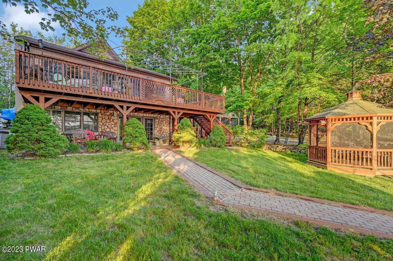 1741 Lakeview E Drive