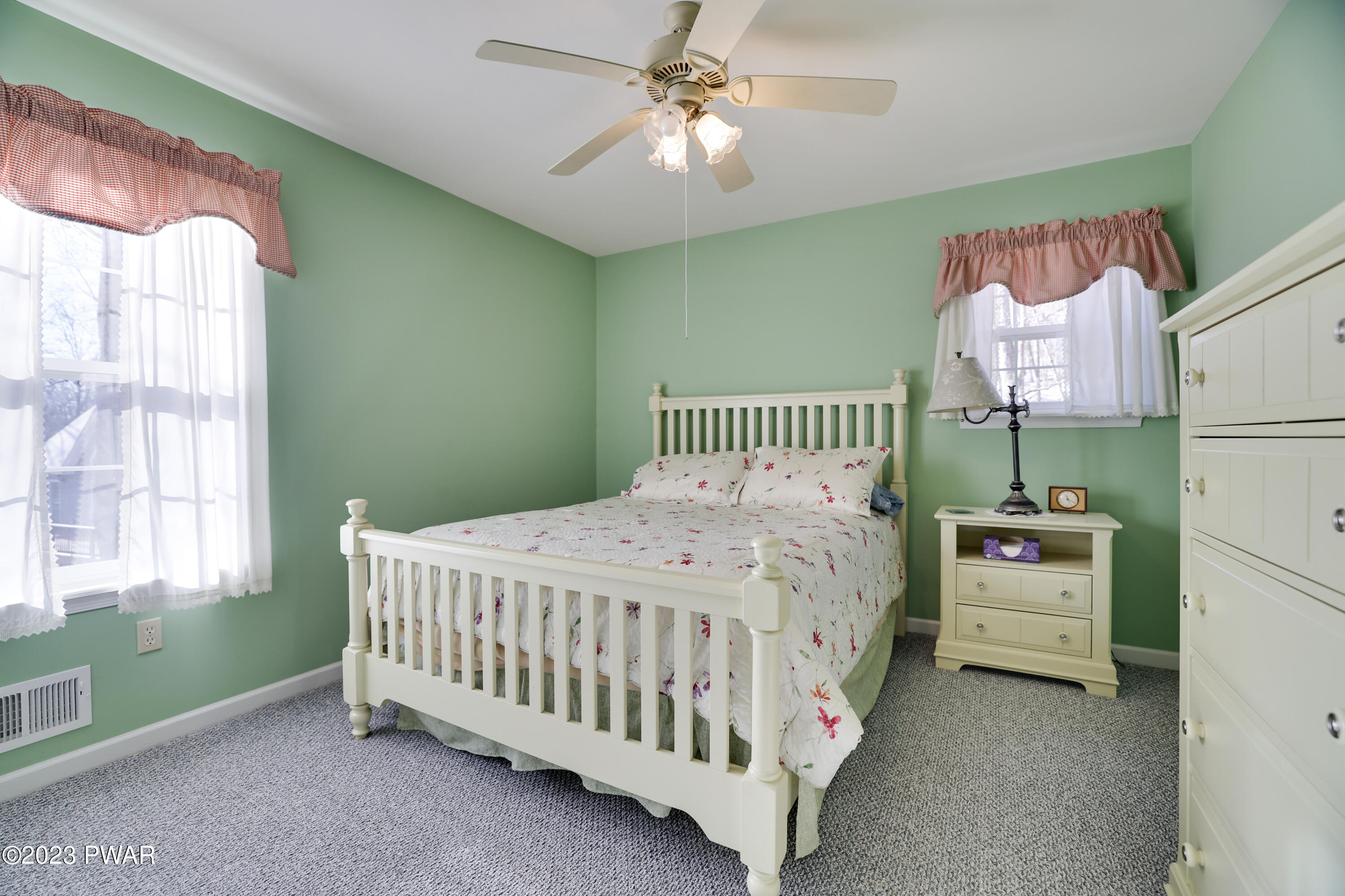 129 Paul Revere Road