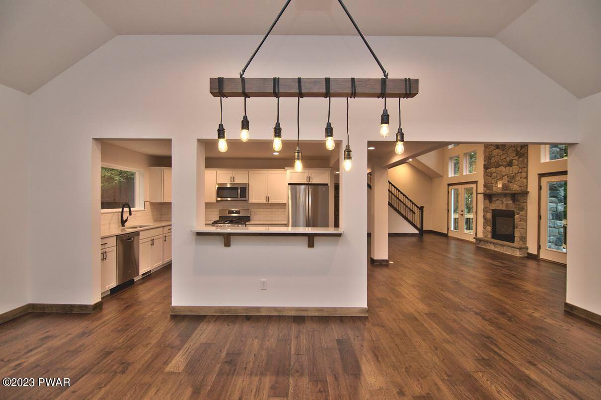 124 Karl Hope Boulevard