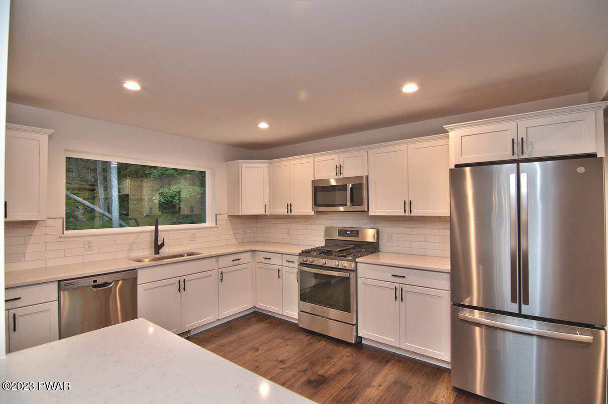 124 Karl Hope Boulevard