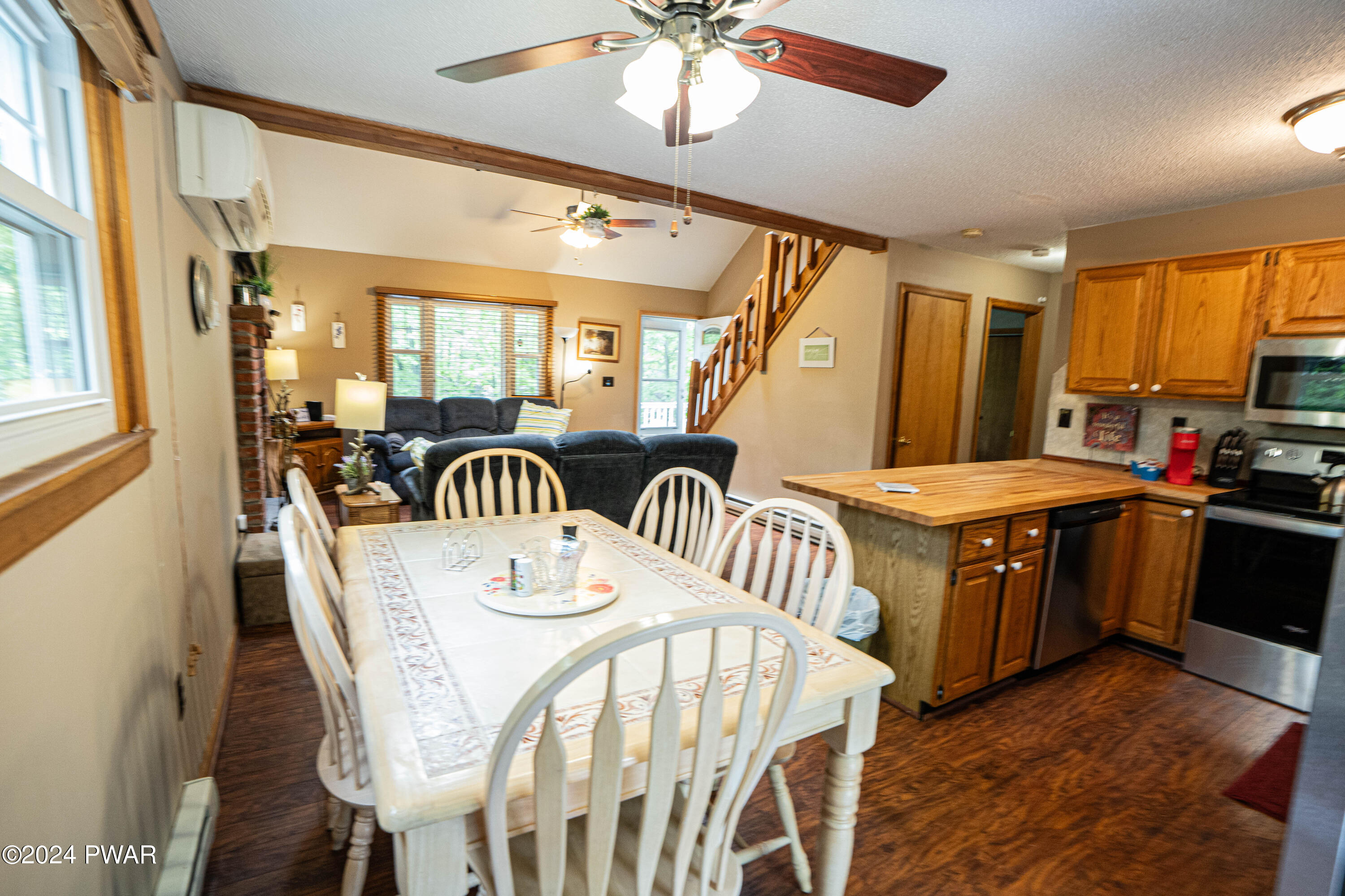 163 Karl Hope Boulevard