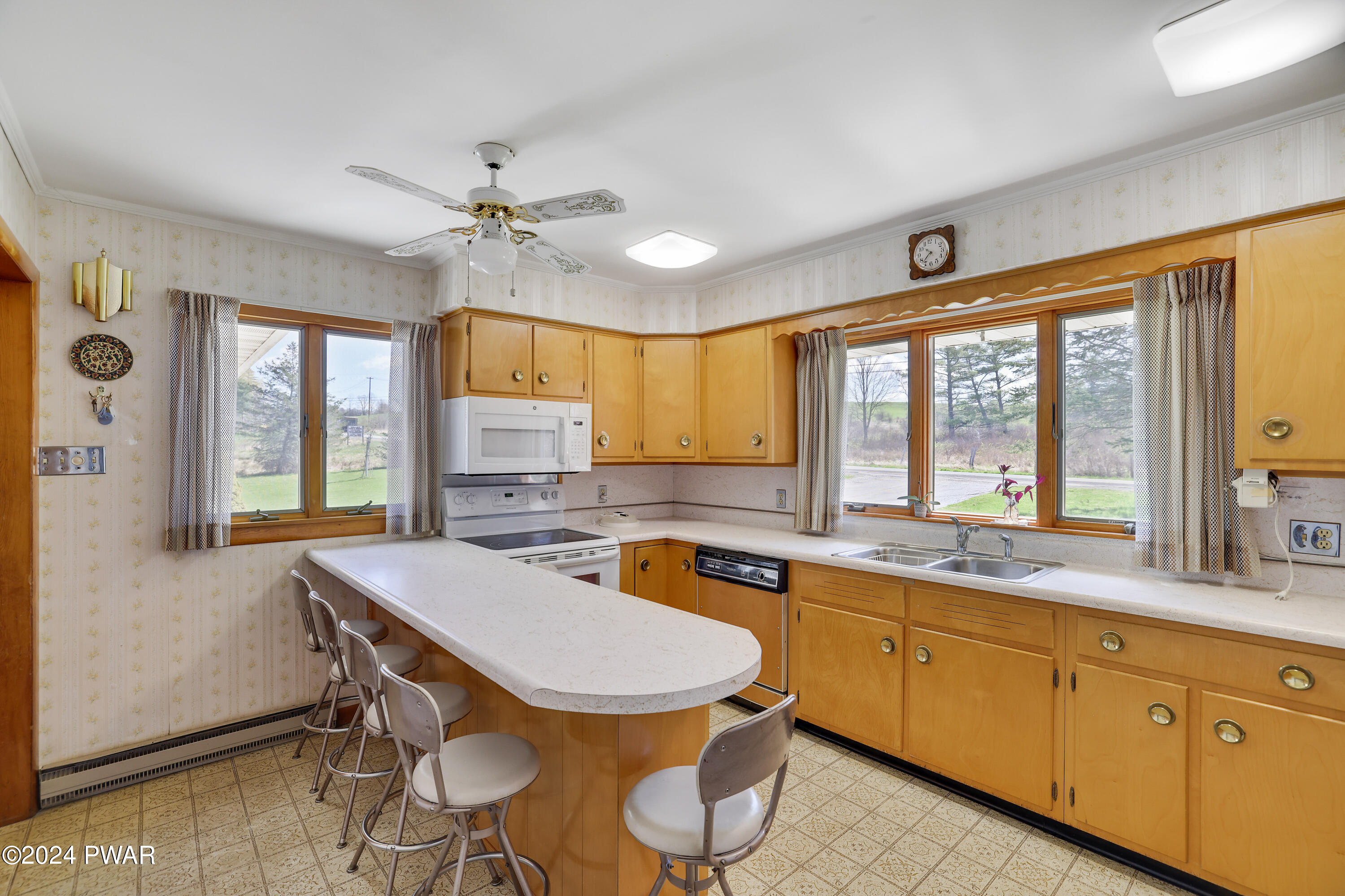 421 Beach Lake Highway