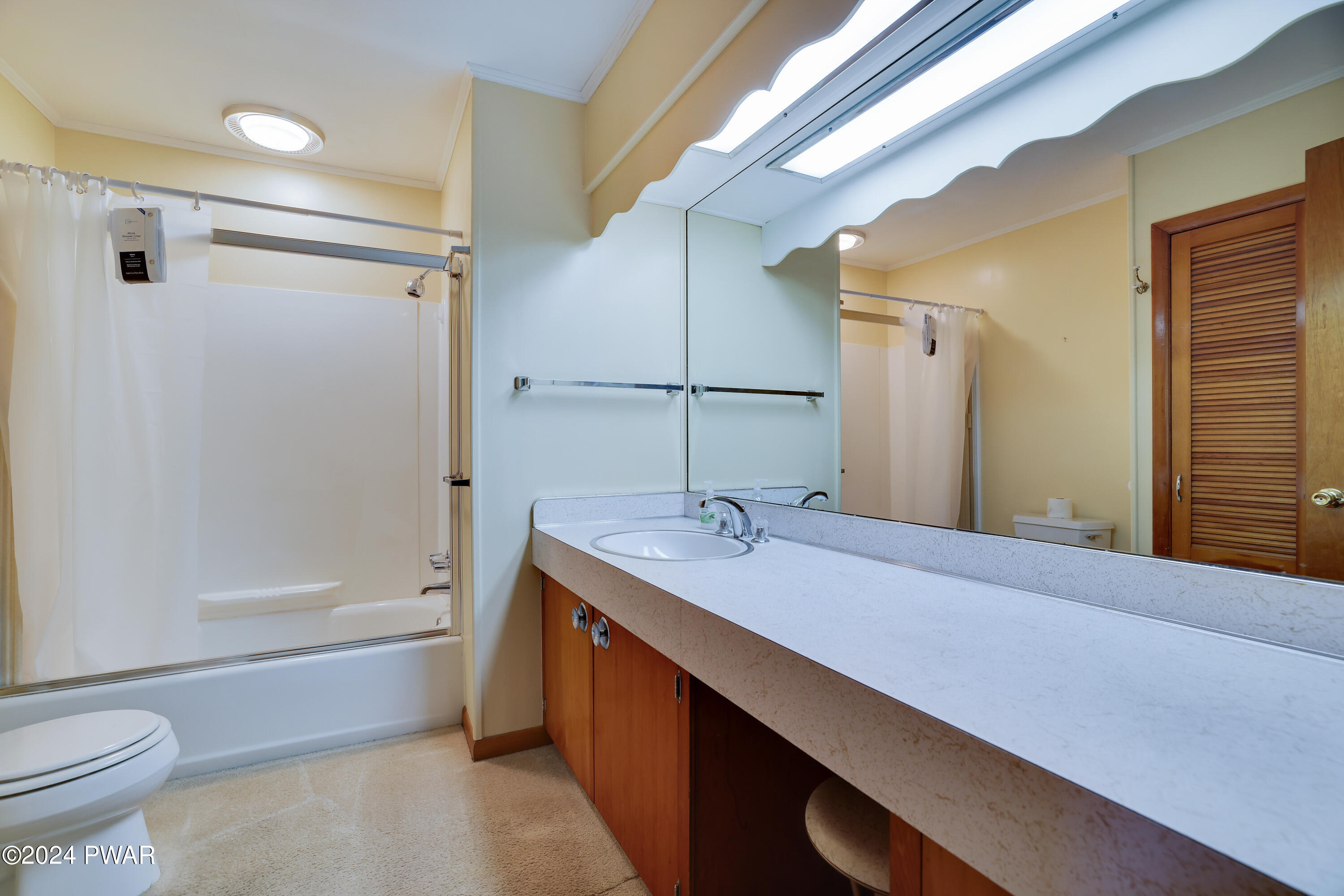 421 Beach Lake Highway