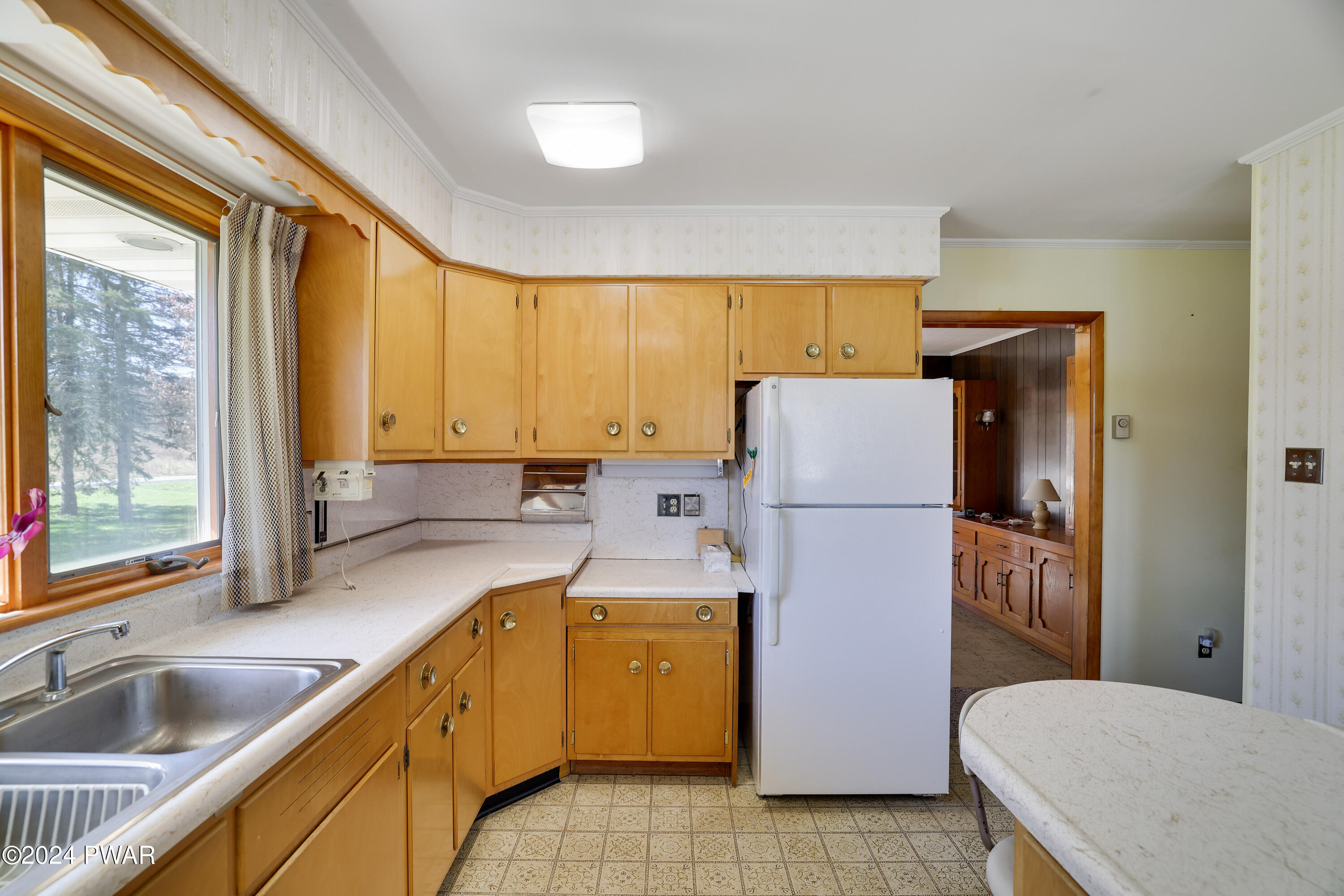 421 Beach Lake Highway