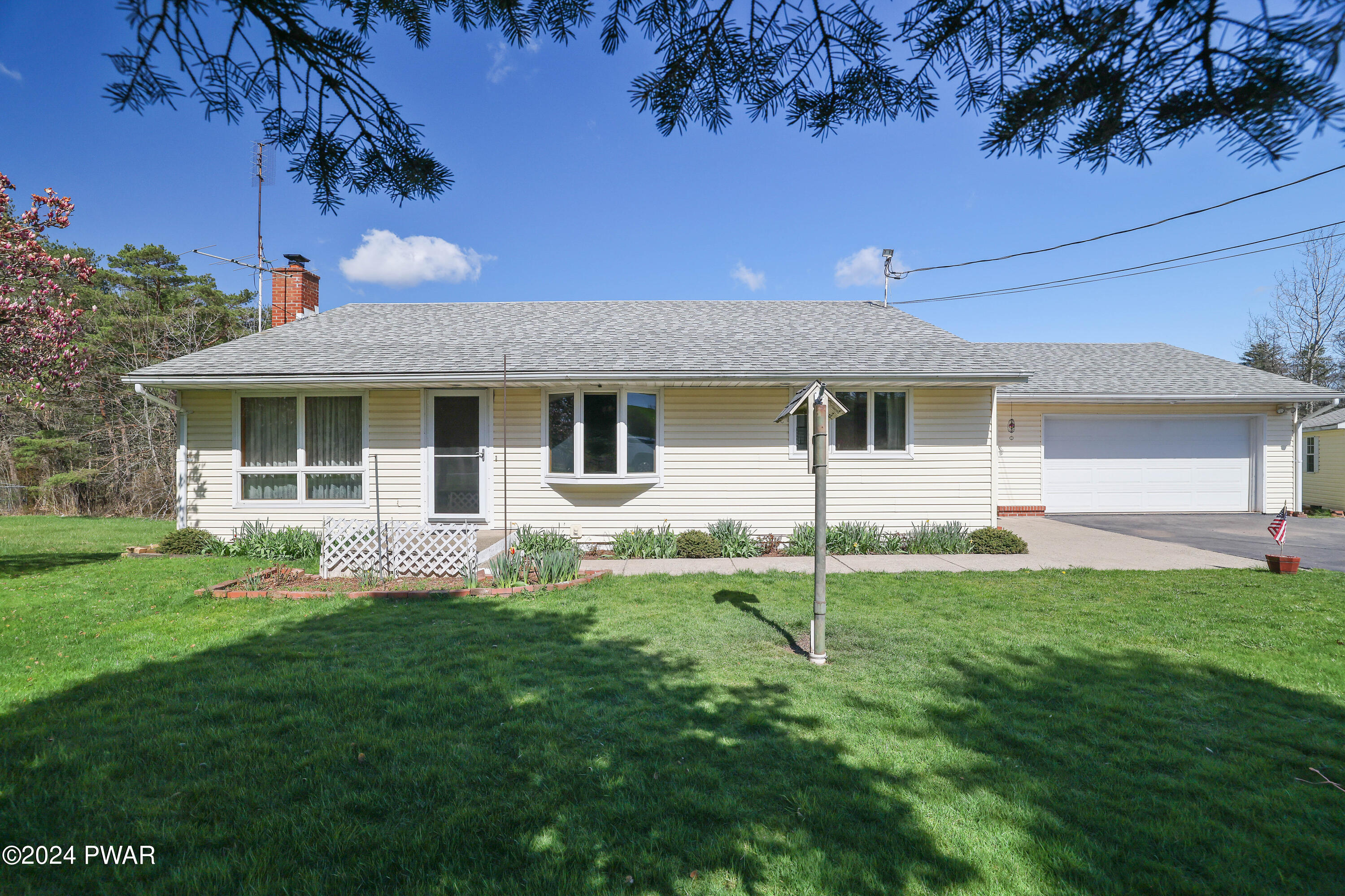 421 Beach Lake Highway