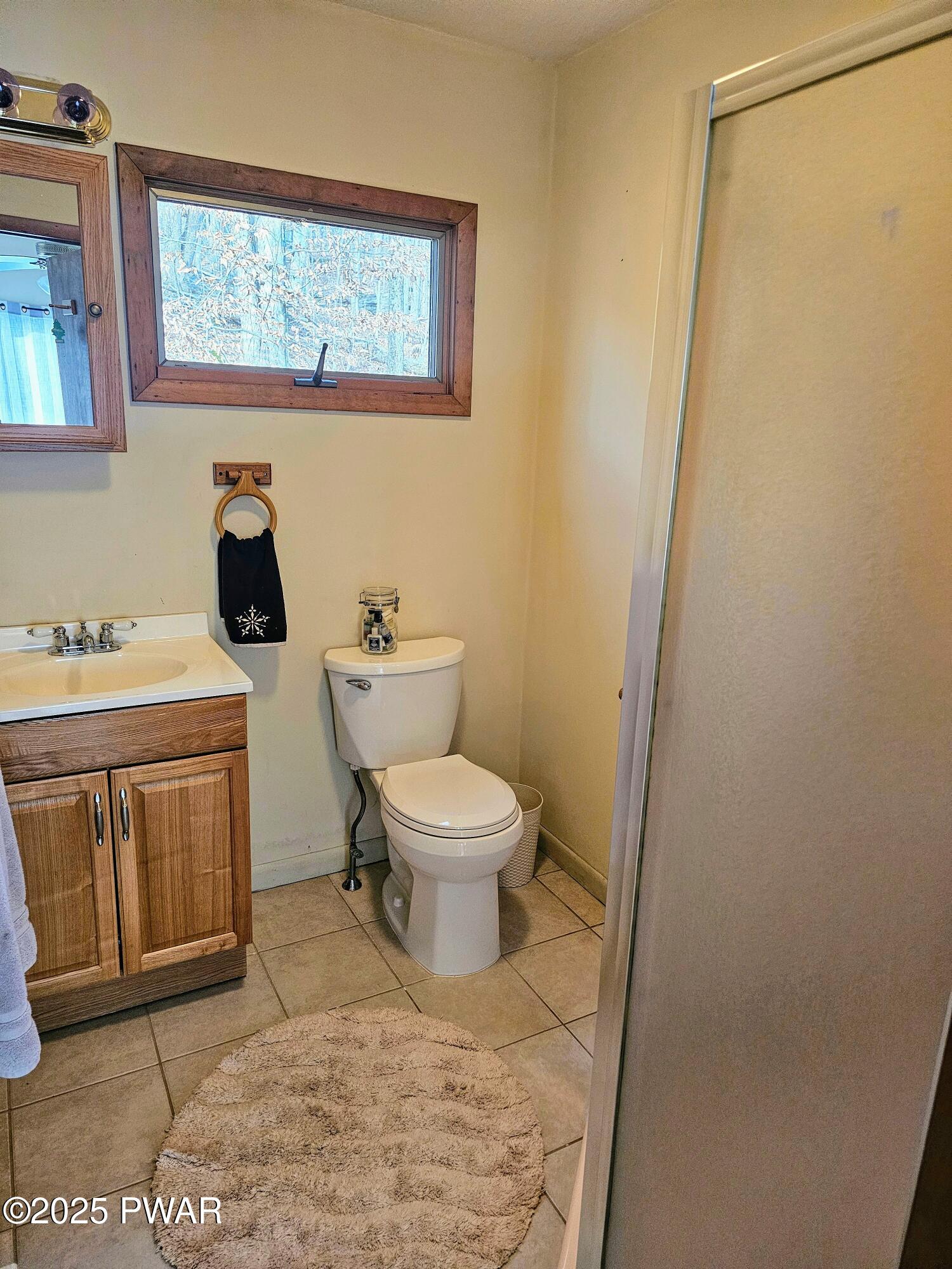 411 Lakeview Drive W