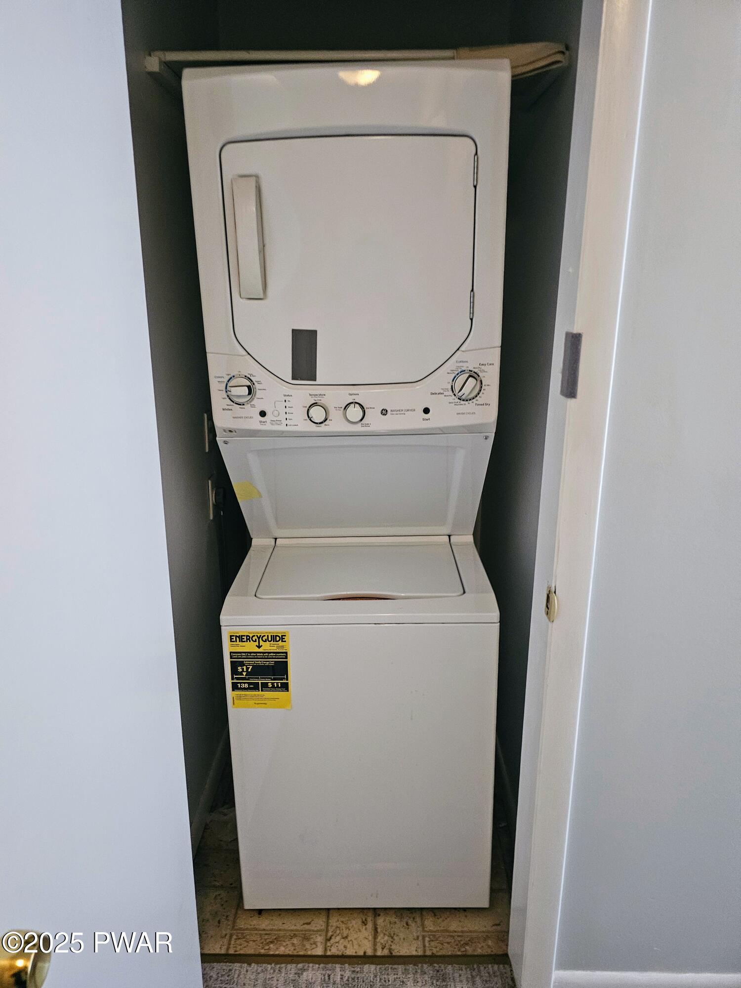 411 Lakeview Drive W