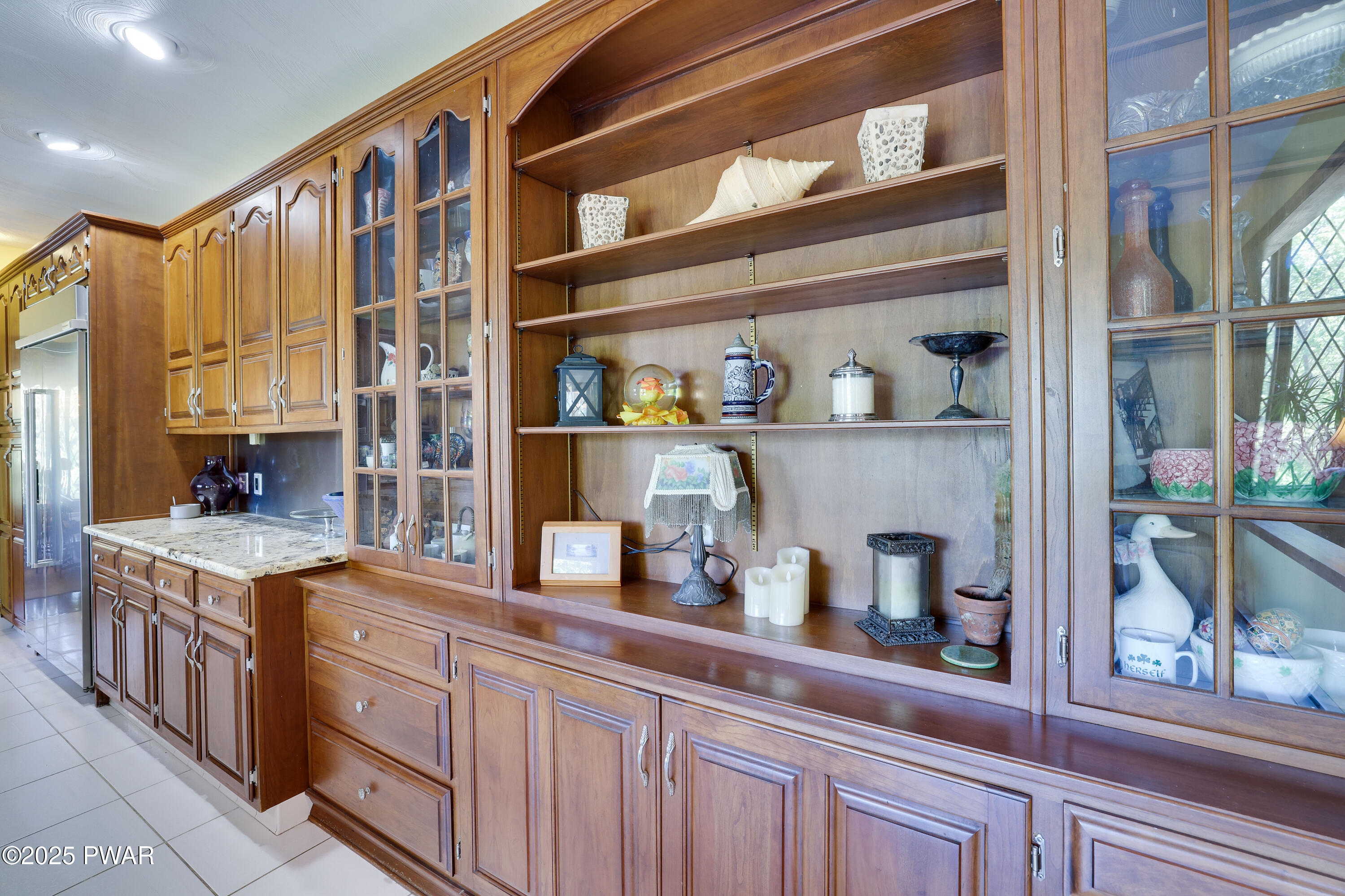 555 Valley View Road