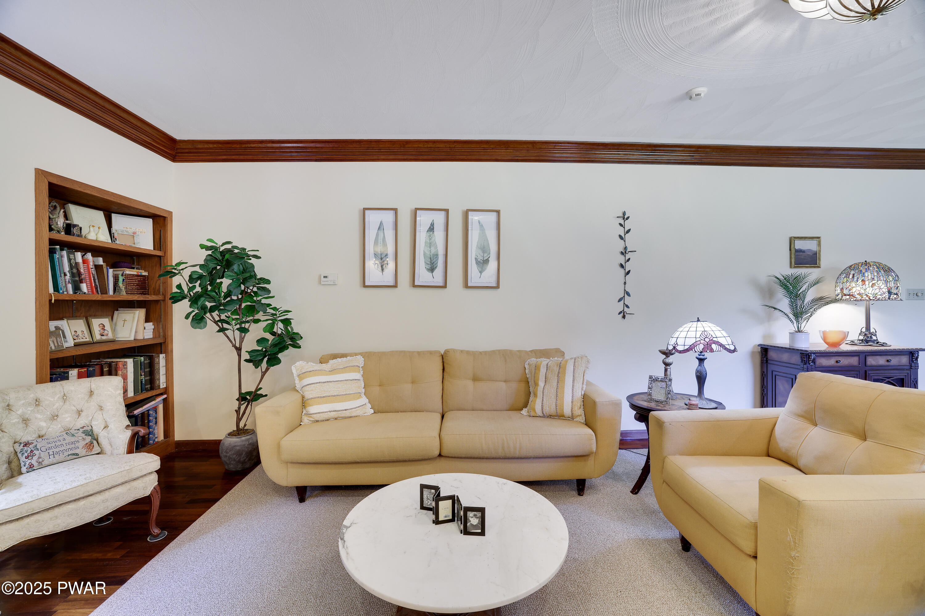 555 Valley View Road