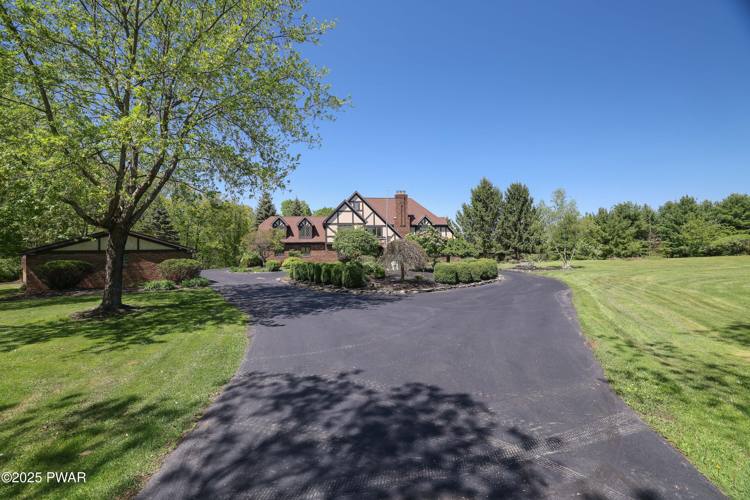 555 Valley View Road