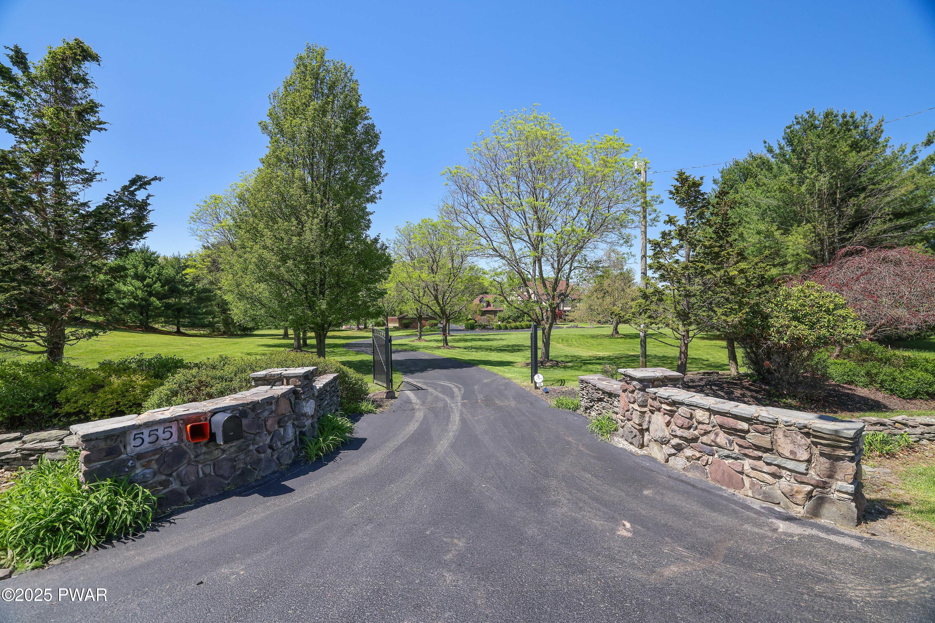 555 Valley View Road