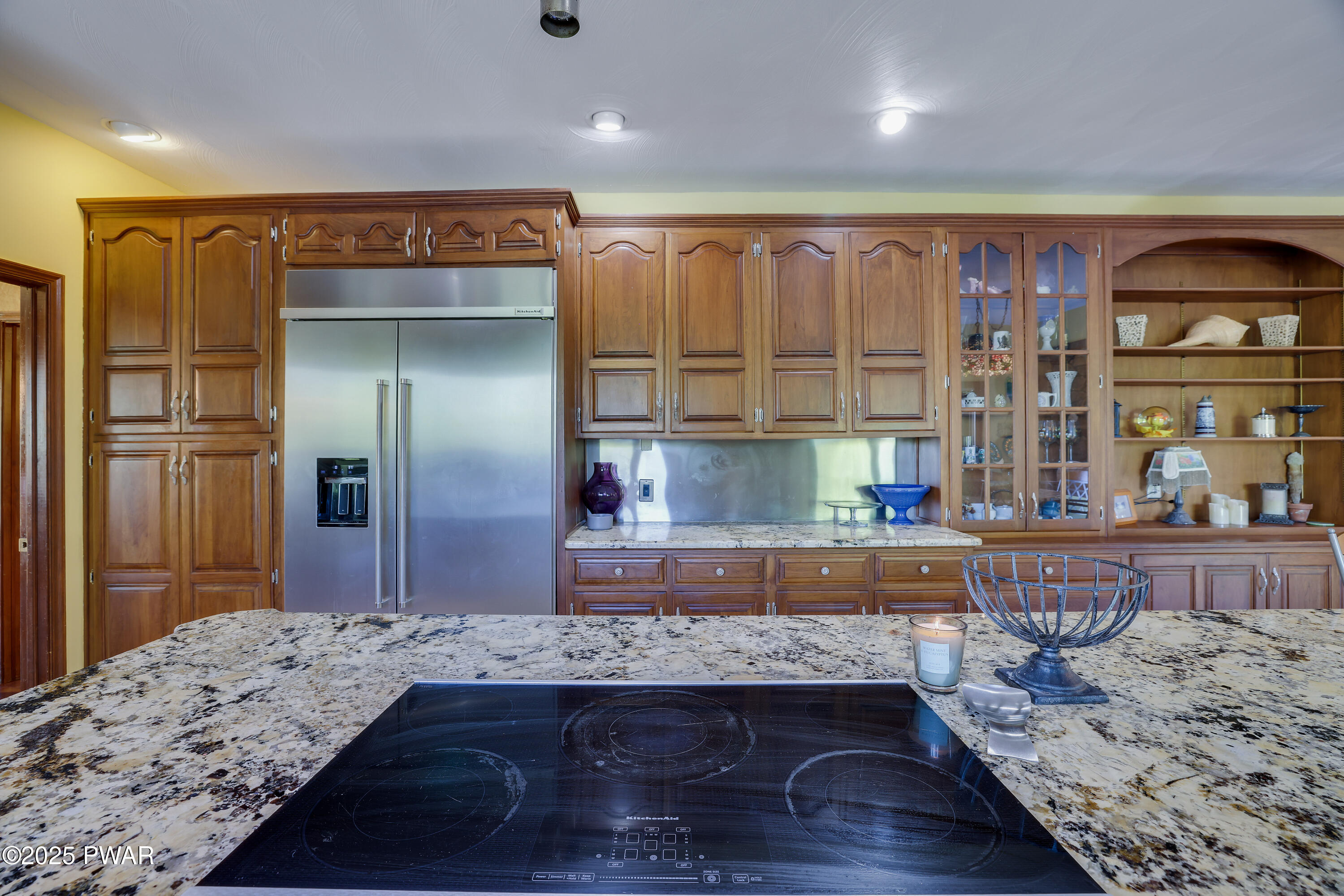 555 Valley View Road