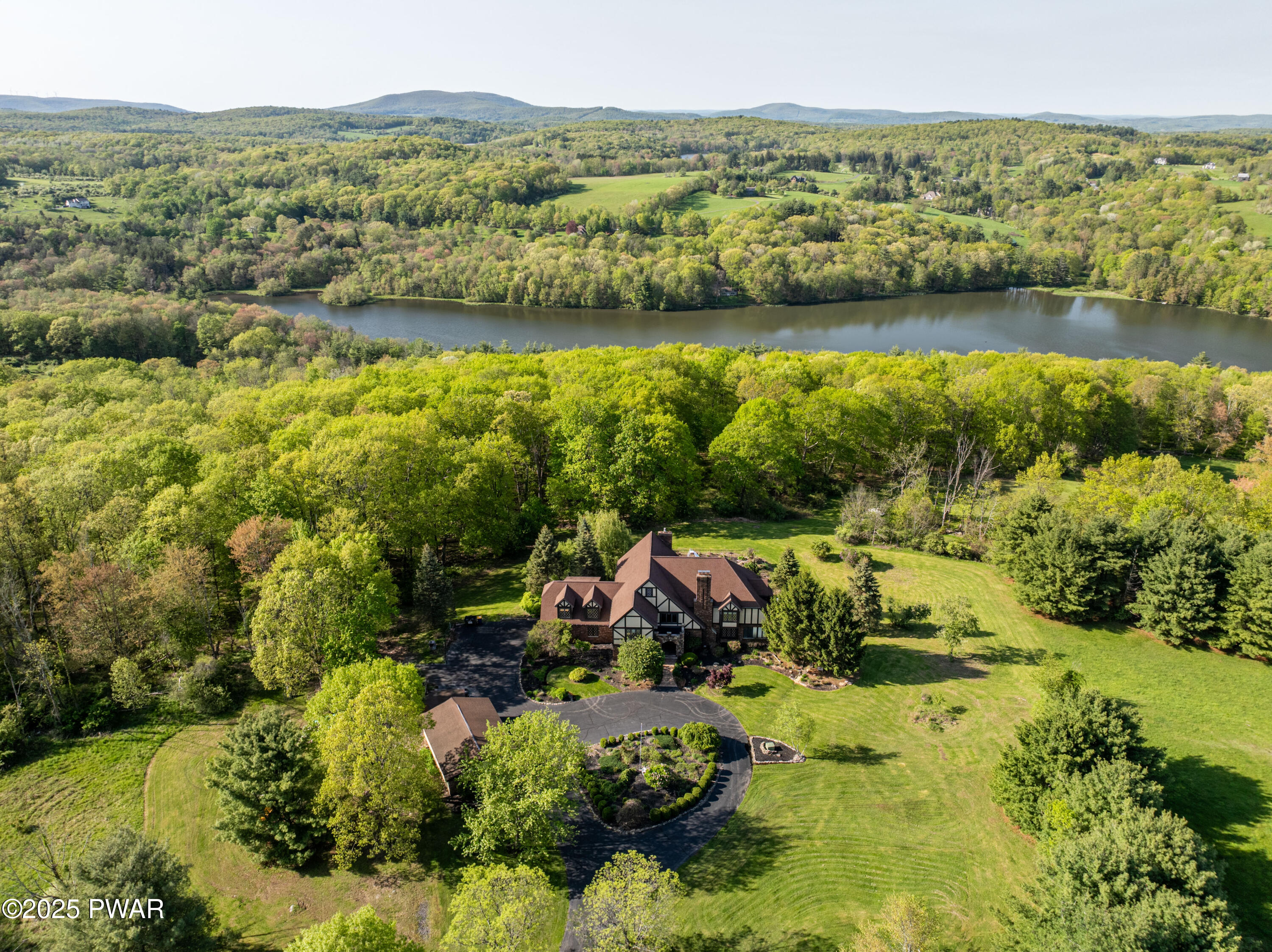 555 Valley View Road