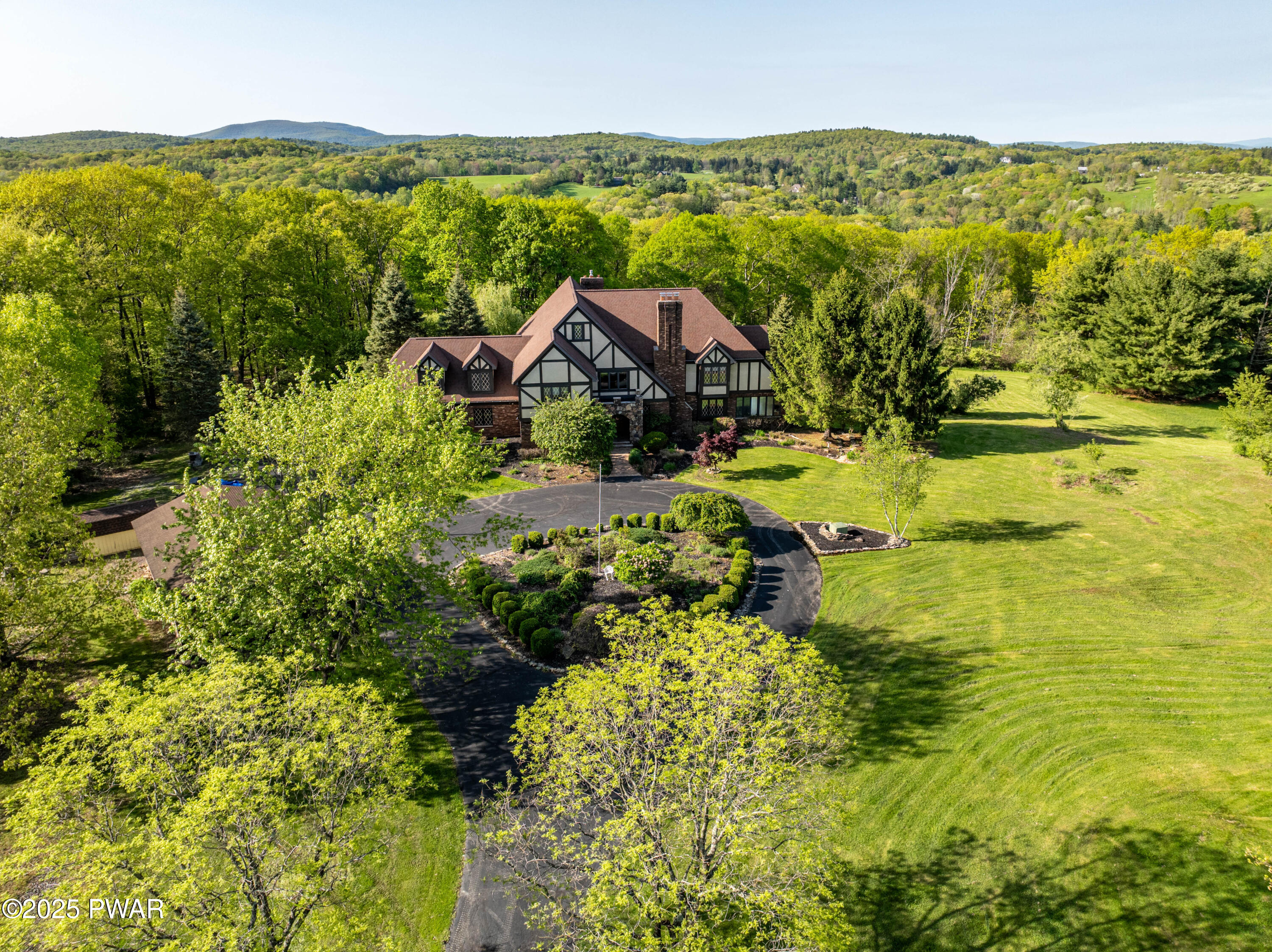 555 Valley View Road