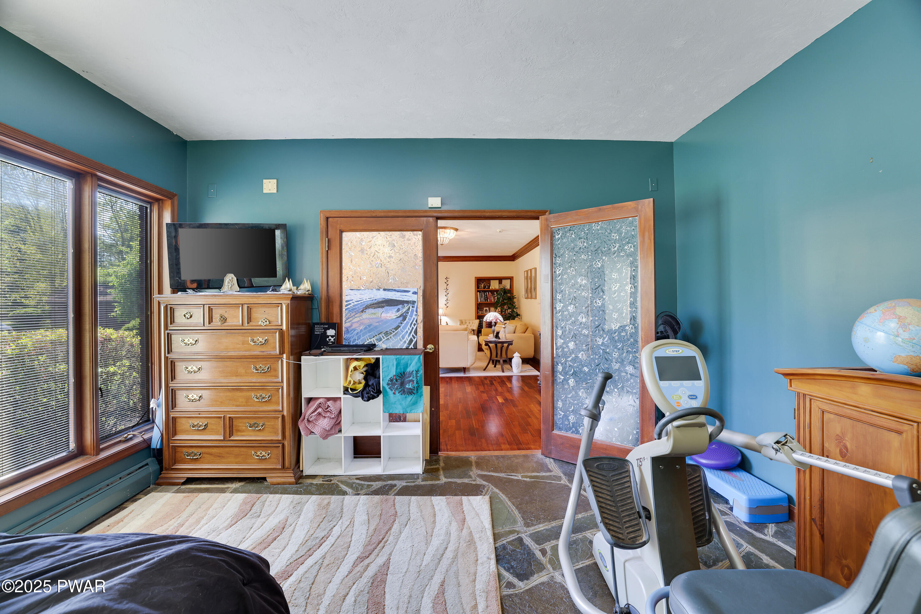 555 Valley View Road