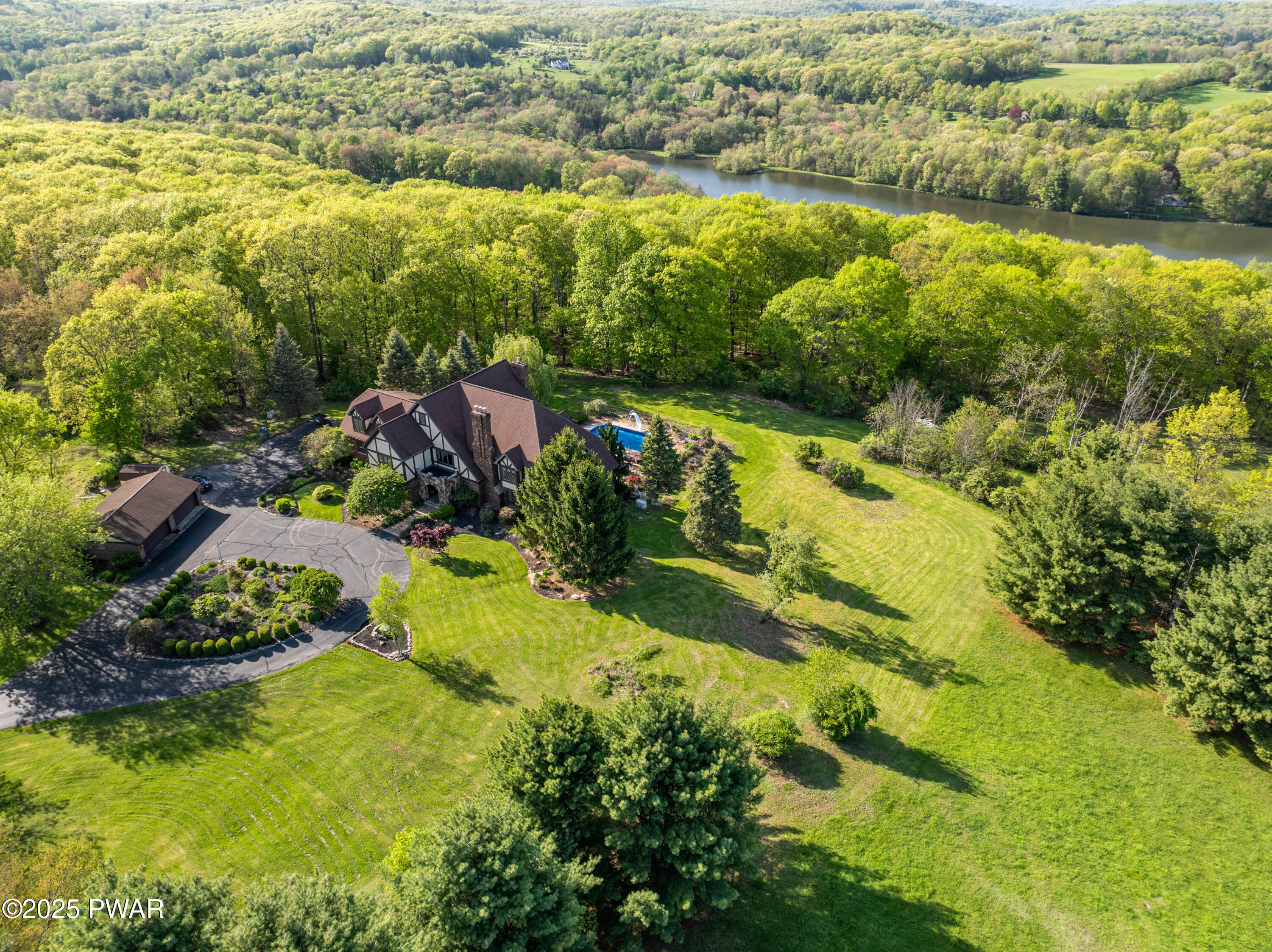 555 Valley View Road