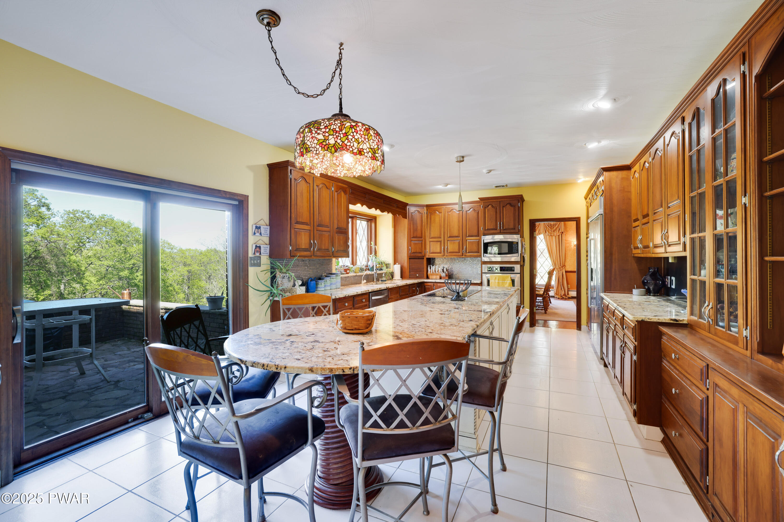 555 Valley View Road