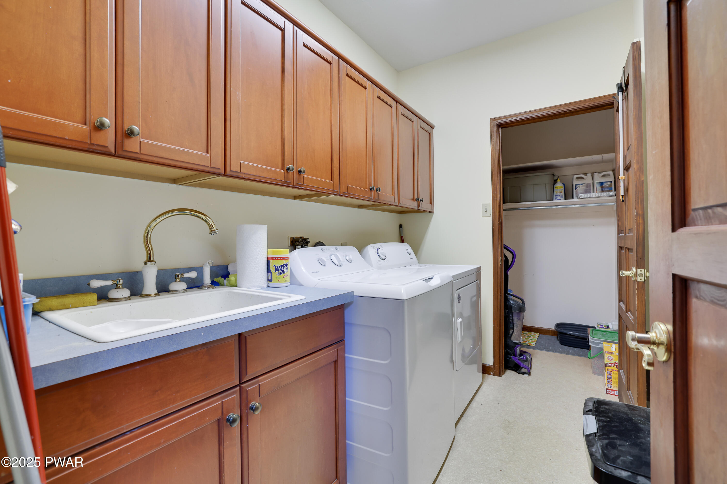 555 Valley View Road