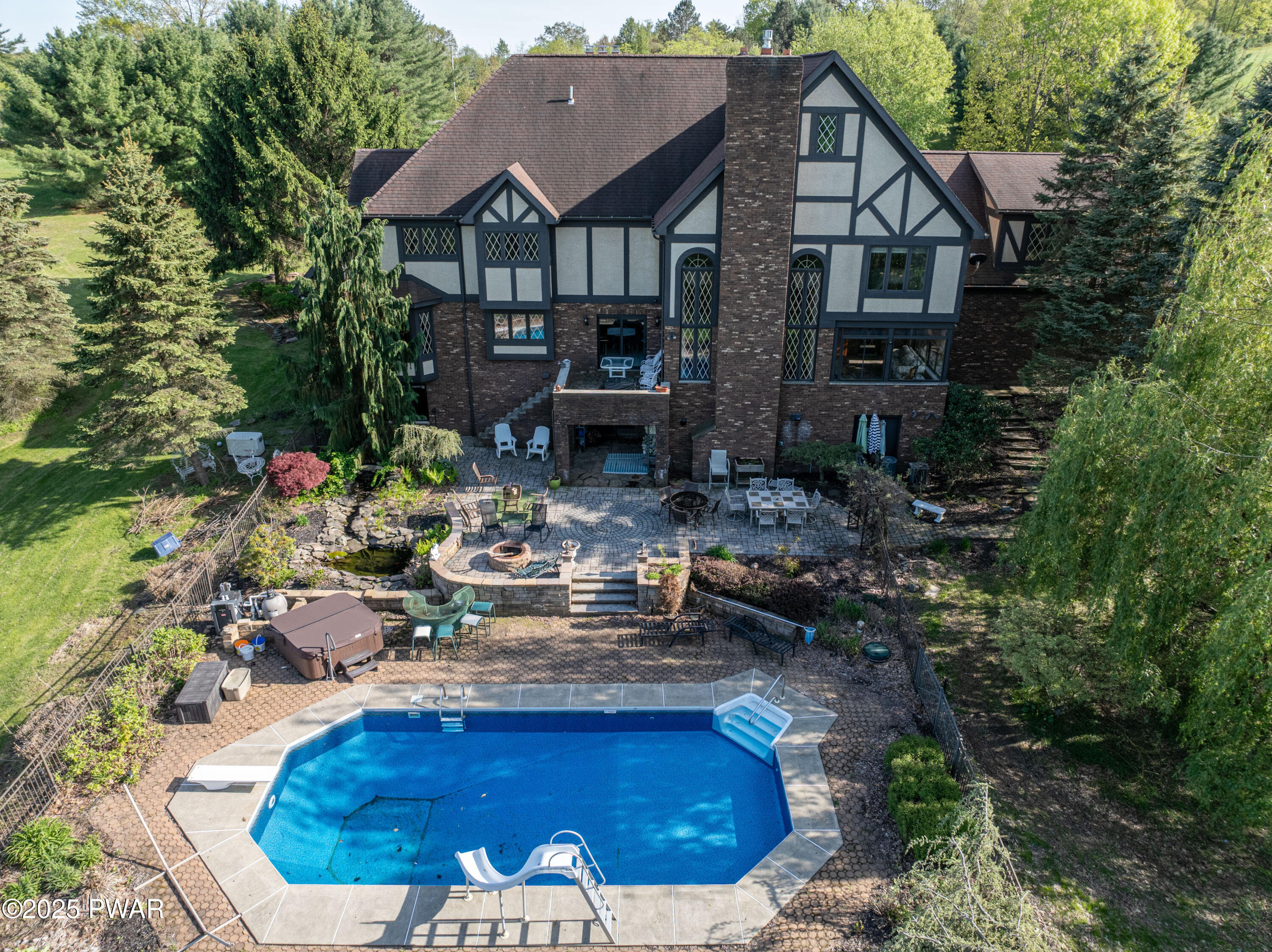 555 Valley View Road