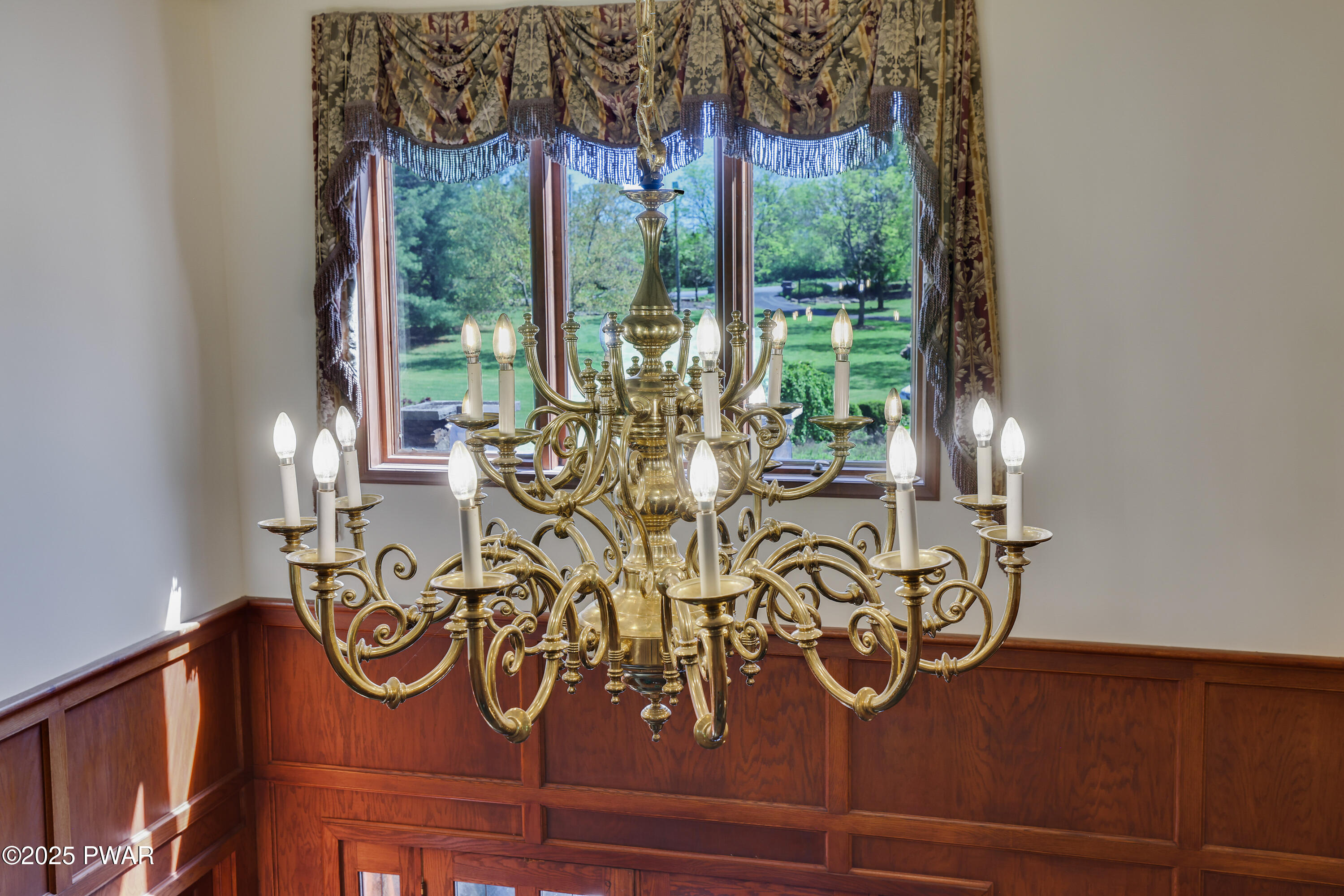 555 Valley View Road