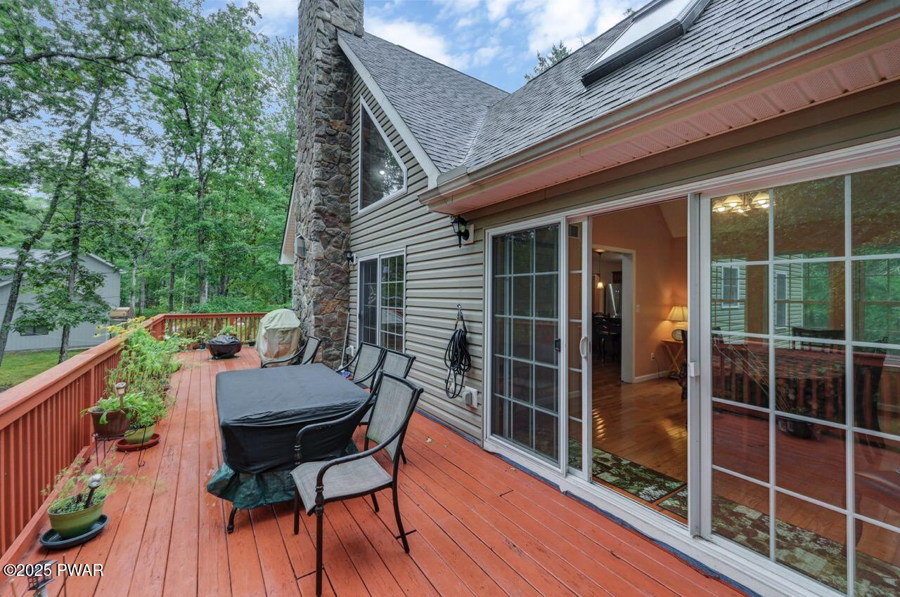 284 Falling Waters Boulevard