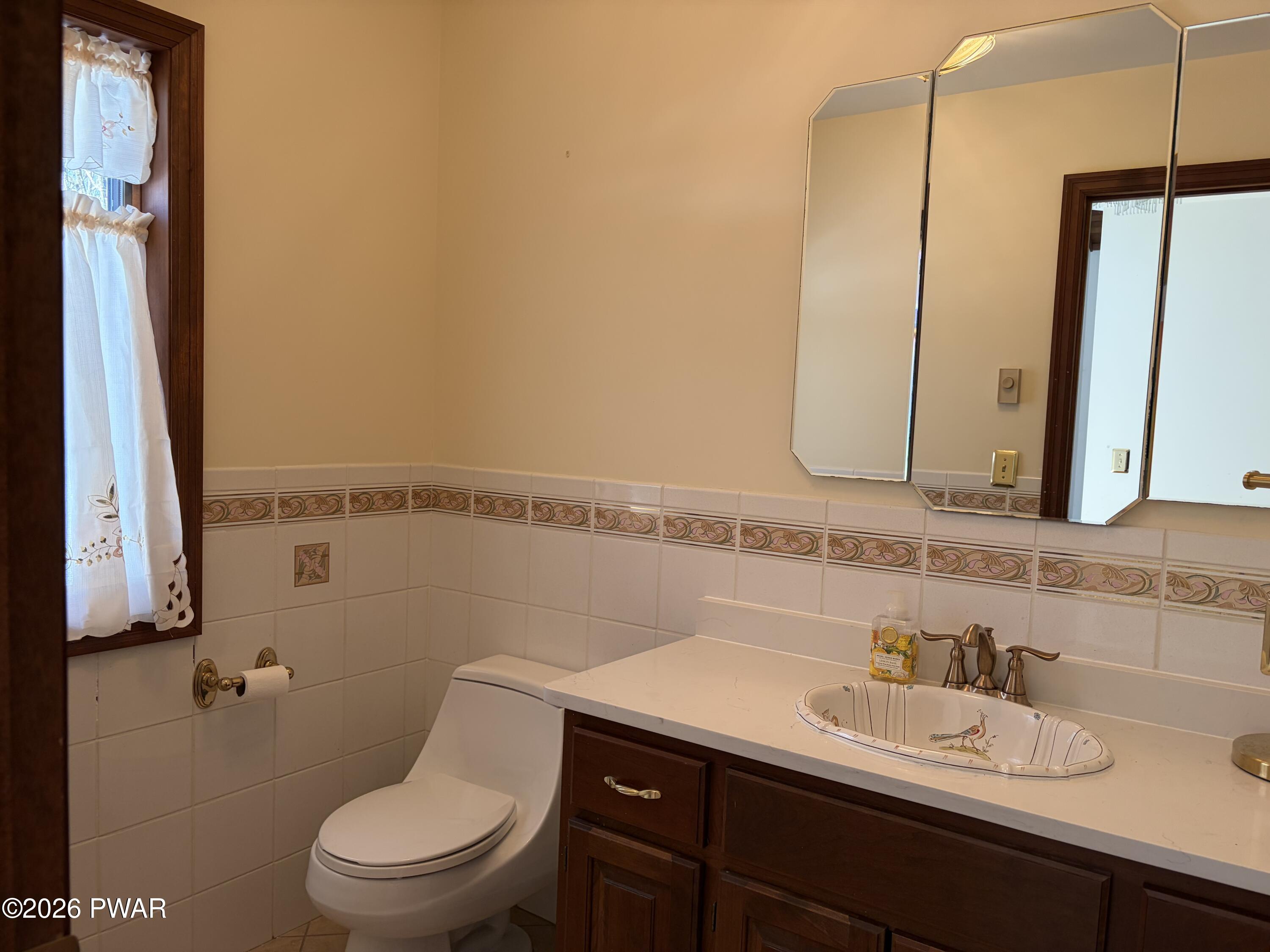 806 Gaskin Court